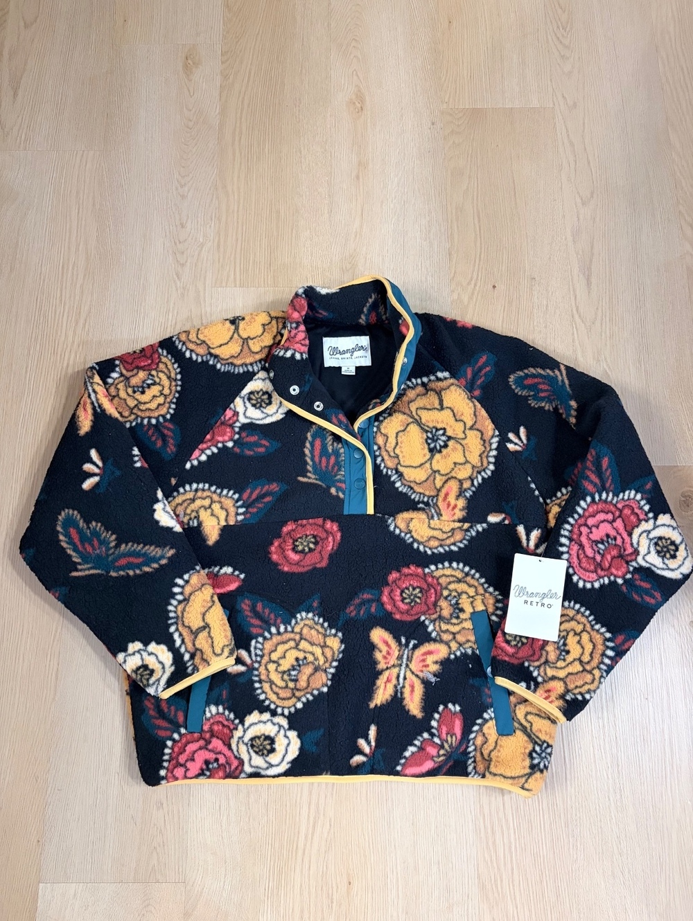 Wrangler Retro Floral Fleece Pullover Women’s Medium NWT